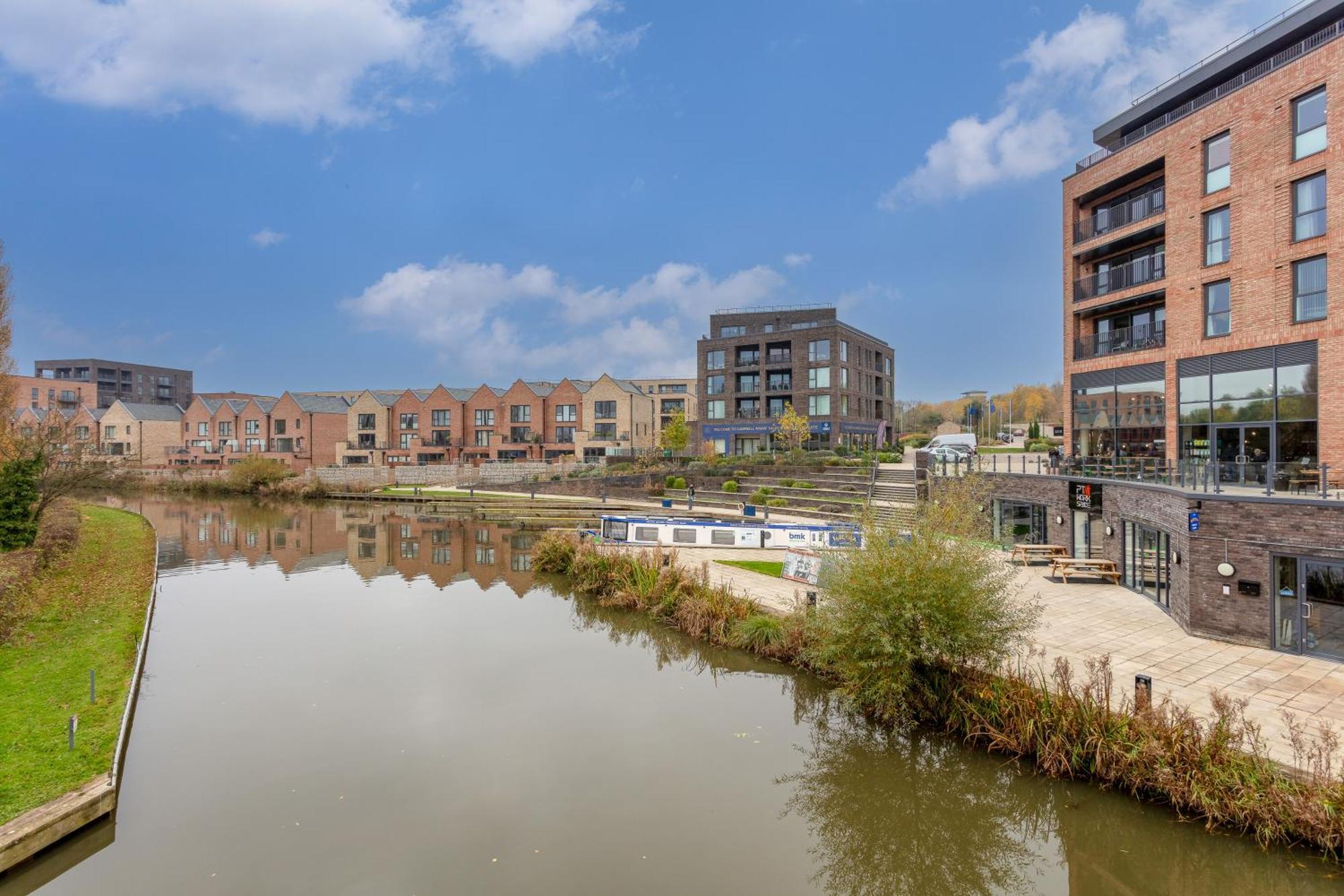 Penthouse Apartment - City Centre - Secure Parking, Balcony, Self-Check-In, Fast Wifi And Smart Tv With Netflix By Yoko Property Milton Keynes Dış mekan fotoğraf