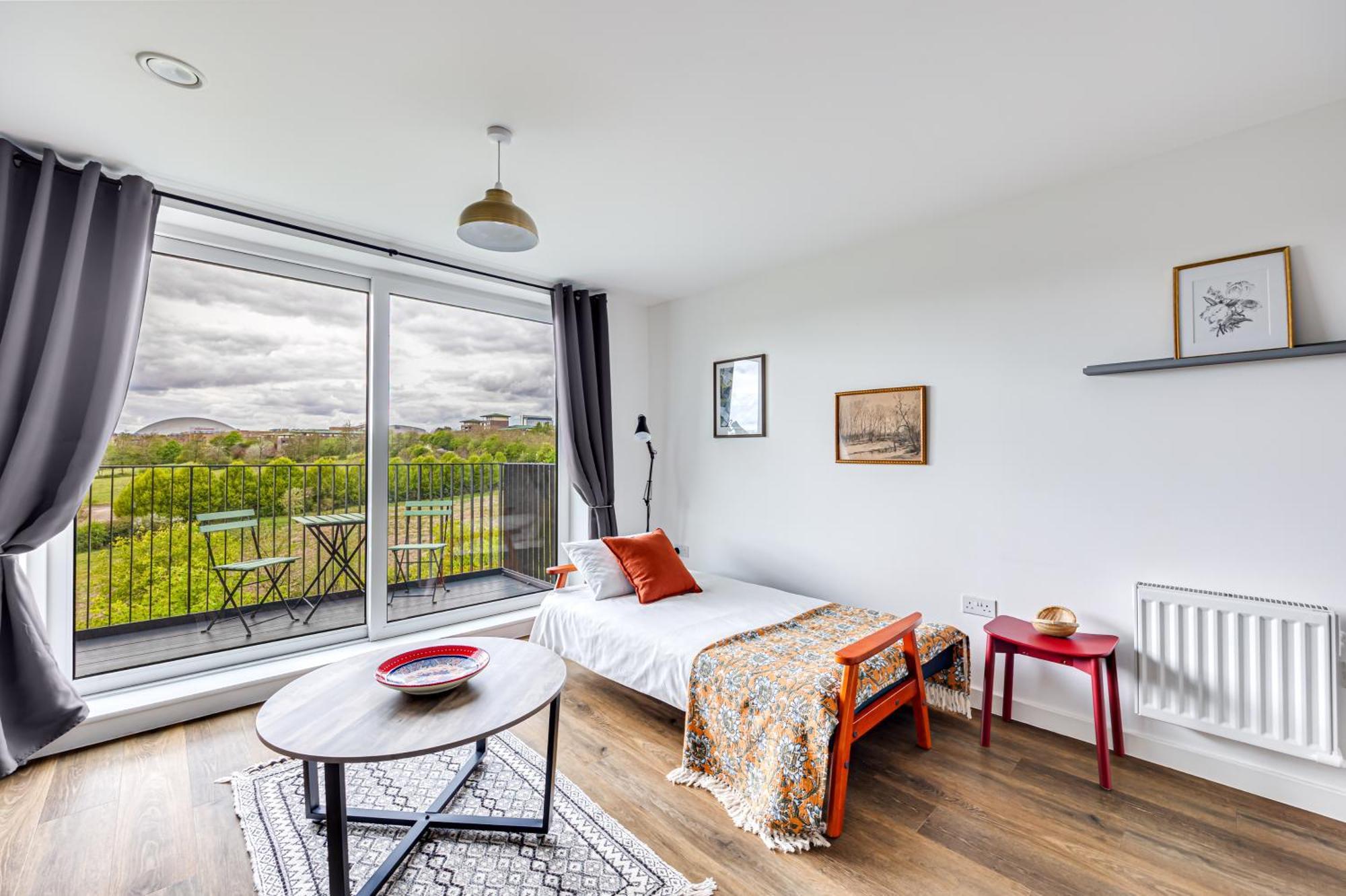 Penthouse Apartment - City Centre - Secure Parking, Balcony, Self-Check-In, Fast Wifi And Smart Tv With Netflix By Yoko Property Milton Keynes Dış mekan fotoğraf