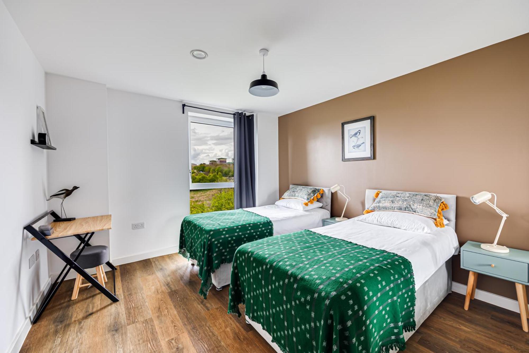 Penthouse Apartment - City Centre - Secure Parking, Balcony, Self-Check-In, Fast Wifi And Smart Tv With Netflix By Yoko Property Milton Keynes Dış mekan fotoğraf