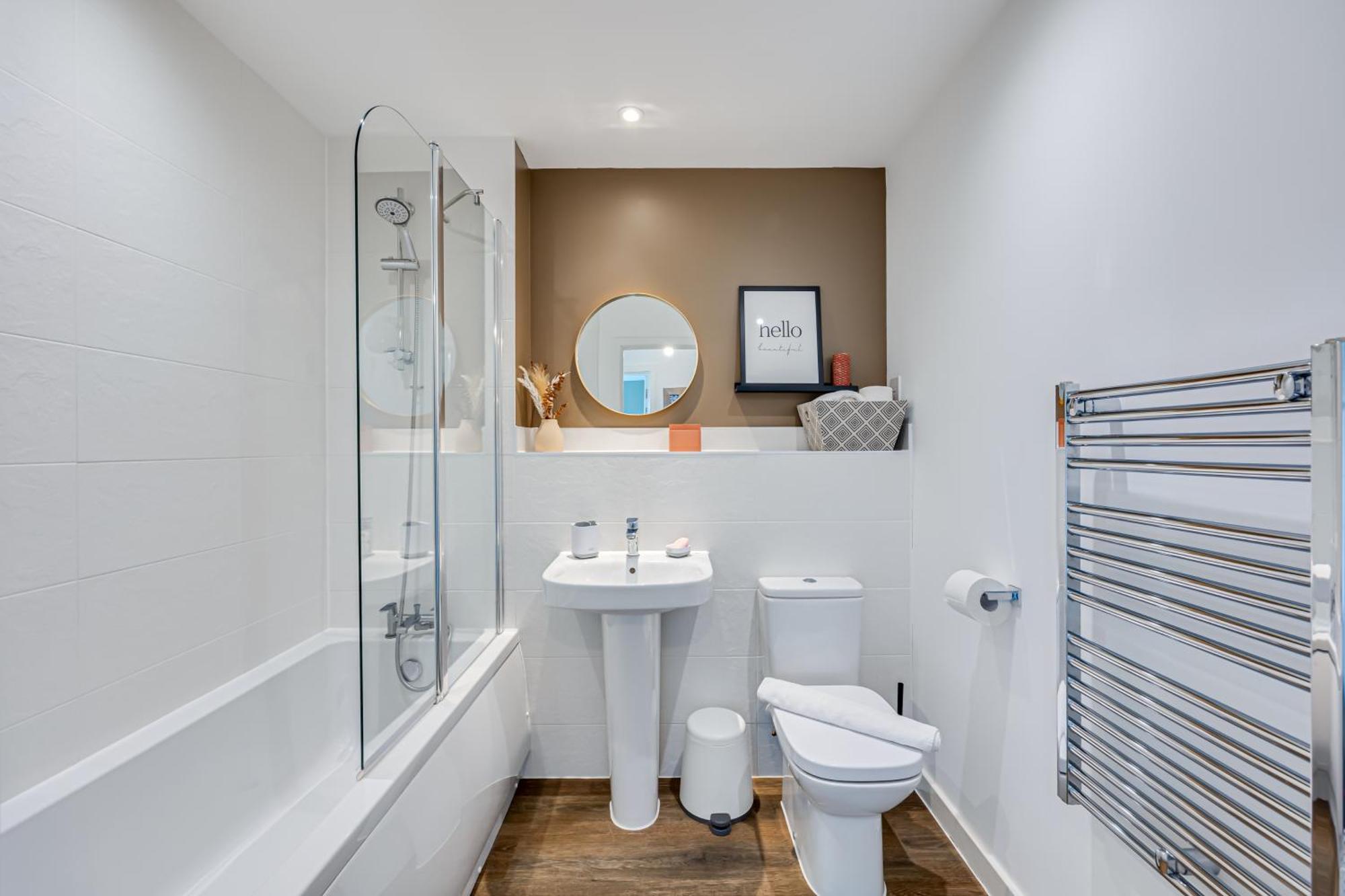 Penthouse Apartment - City Centre - Secure Parking, Balcony, Self-Check-In, Fast Wifi And Smart Tv With Netflix By Yoko Property Milton Keynes Dış mekan fotoğraf