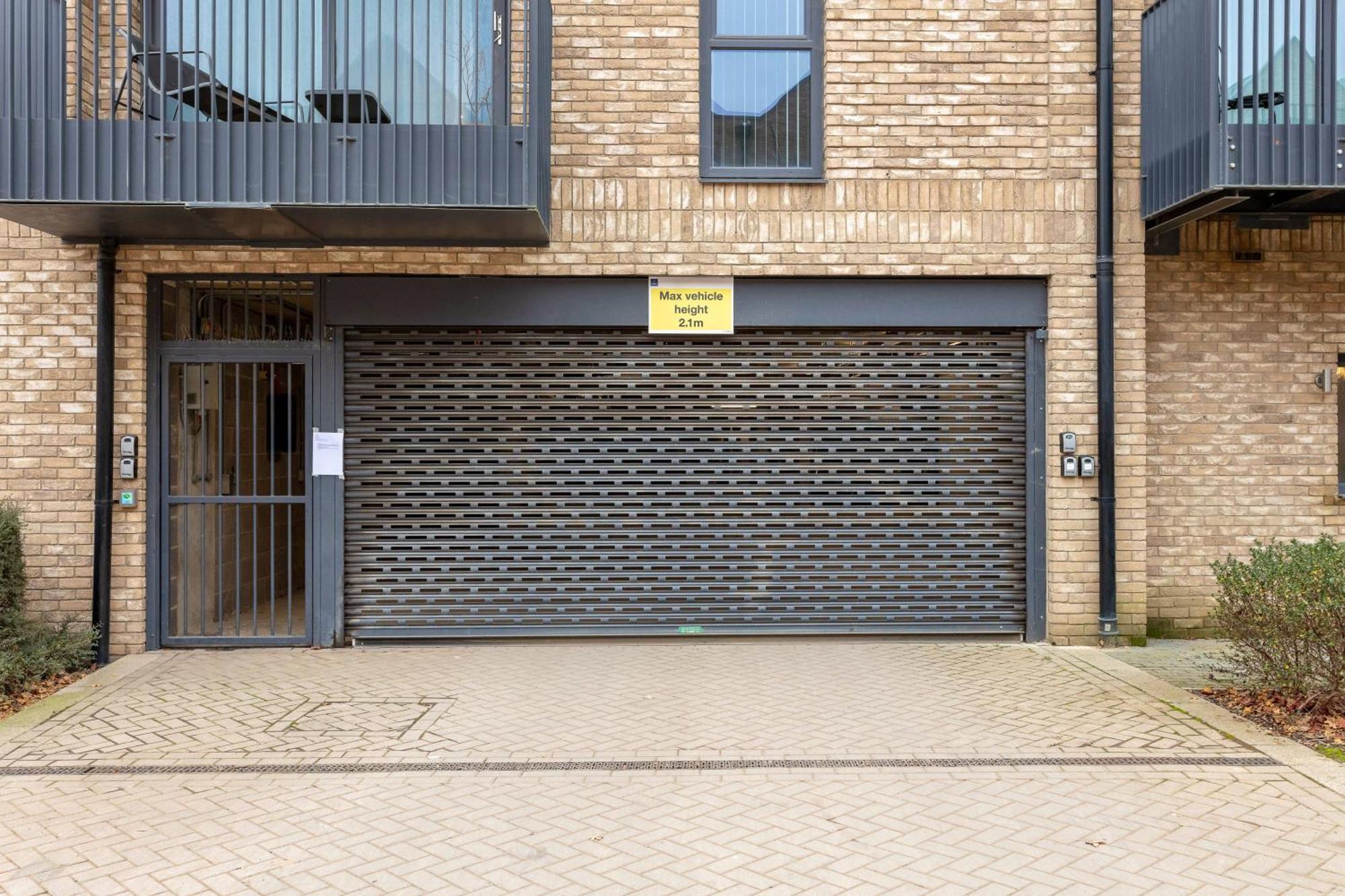 Penthouse Apartment - City Centre - Secure Parking, Balcony, Self-Check-In, Fast Wifi And Smart Tv With Netflix By Yoko Property Milton Keynes Dış mekan fotoğraf